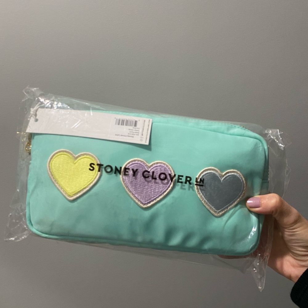 Stoney clover lane small pouch cotton candy with hearts NWT - Picture 2 of 3